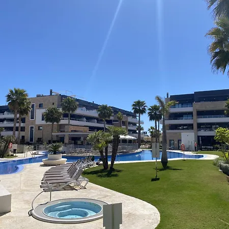 Magnifico Penthouse En Flamenca Village Apartment *
