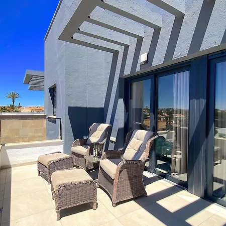 Apartment Magnifico Penthouse En Flamenca Village